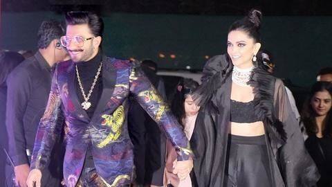 #StarScreenAwards: Ranveer's speech leaves wife Deepika teary eyed #StarScreenAwards: Ranveer's speech leaves wife Deepika teary eyed