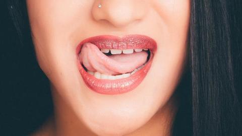 How to make your lipstick last longer How to make your lipstick last longer