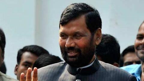 Ram Vilas Paswan seeks 15% reservation for upper caste Ram Vilas Paswan seeks 15% reservation for upper caste