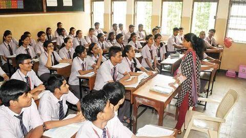 CBSE to penalize 1,700 schools for allowing over 40 kids/section CBSE to penalize 1,700 schools for allowing over 40 kids/section