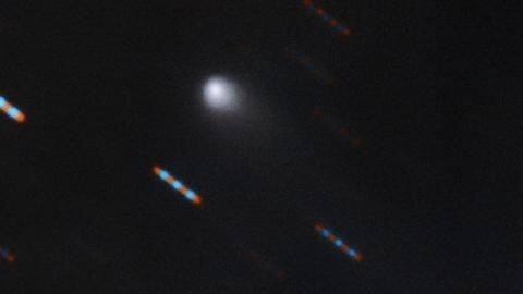 C/2019 Q4 (Borisov) looks more like a comet C/2019 Q4 (Borisov) looks more like a comet