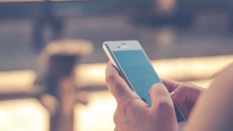Watch out! Invisible ads can consume your phone's battery, data Watch out! Invisible ads can consume your phone's battery, data