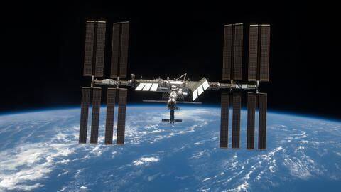 Move to commercialize ISS Move to commercialize ISS