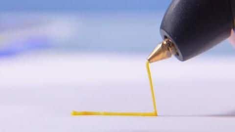 This 3D-printing pen will bring your illustrations to life This 3D-printing pen will bring your illustrations to life