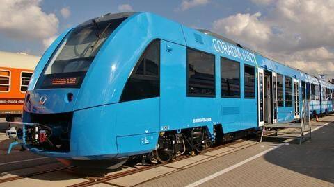 World's first zero-emission hydrogen-powered train launched in Germany World's first zero-emission hydrogen-powered train launched in Germany