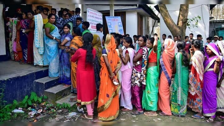 Polling for 152 seats in Bengal, 234 in TN begins