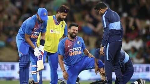 Rohit Sharma suffers injury during 5th T20I against New Zealand Rohit Sharma suffers injury during 5th T20I against New Zealand