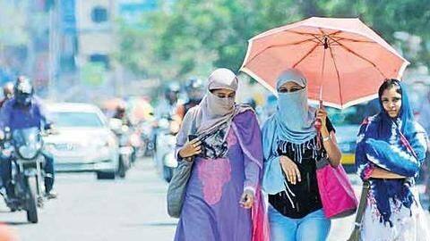 Meanwhile, doctors said many people suffered from heat stroke Meanwhile, doctors said many people suffered from heat stroke