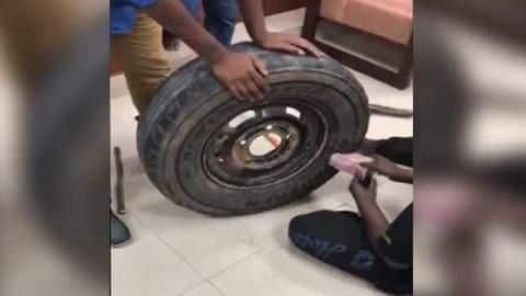 Karnataka: Cash worth Rs. 2.3 crore found inside spare tire Karnataka: Cash worth Rs. 2.3 crore found inside spare tire