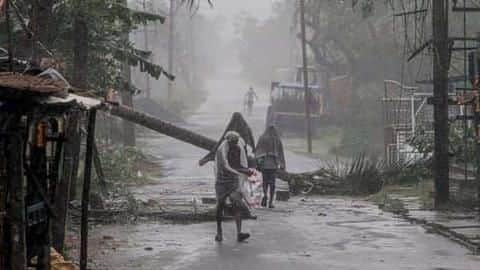 Cyclone Amphan: 72 dead in Bengal; Rs. 2.5L compensation announced Cyclone Amphan: 72 dead in Bengal; Rs. 2.5L compensation announced