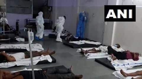 5 migrants killed, 11 injured, as truck overturns in MP 5 migrants killed, 11 injured, as truck overturns in MP