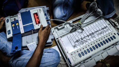 No FIR filed after Chennai corporation employees found with EVMs No FIR filed after Chennai corporation employees found with EVMs