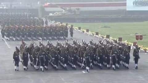 How is the Army Day celebrated? How is the Army Day celebrated?