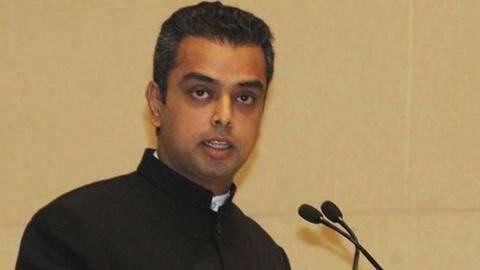 Furious, Congress asked Raut to withdraw statement Furious, Congress asked Raut to withdraw statement