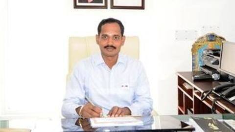 Krishnagiri Collector warns against clicking selfies near water bodies Krishnagiri Collector warns against clicking selfies near water bodies