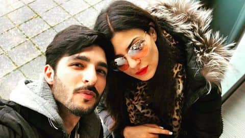Did Sushmita Sen just get engaged to beau Rohman Shawl? Did Sushmita Sen just get engaged to beau Rohman Shawl?
