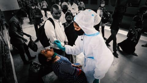 Coronavirus: India records 37K+ new cases; vaccinations dip Coronavirus: India records 37K+ new cases; vaccinations dip