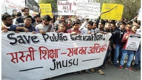 JNU justifies fee hike, claims it has Rs. 45cr debt JNU justifies fee hike, claims it has Rs. 45cr debt