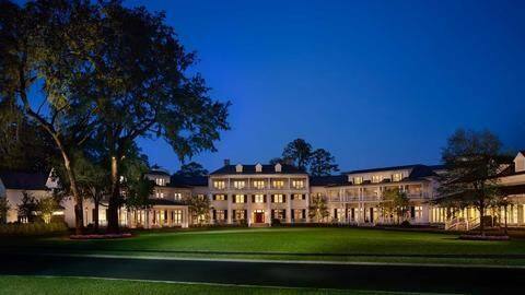 Resort guests left pissed with Bieber-Baldwin wedding Resort guests left pissed with Bieber-Baldwin wedding