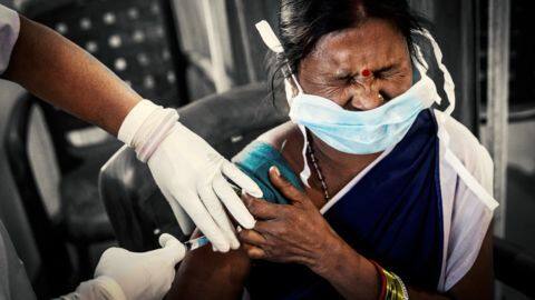Coronavirus: As second wave continues, India rushes to import vaccines Coronavirus: As second wave continues, India rushes to import vaccines