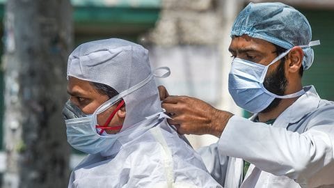 Coronavirus: 1,388 dead in India; 7 states record biggest spikes Coronavirus: 1,388 dead in India; 7 states record biggest spikes
