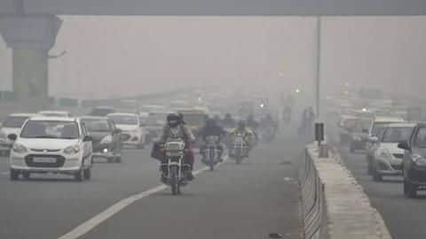 Day before odd-even, Delhi's air quality remains severe despite rains Day before odd-even, Delhi's air quality remains severe despite rains