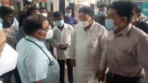 Madhya Pradesh: Congress MLA misbehaves with doctor after patient's death Madhya Pradesh: Congress MLA misbehaves with doctor after patient's death