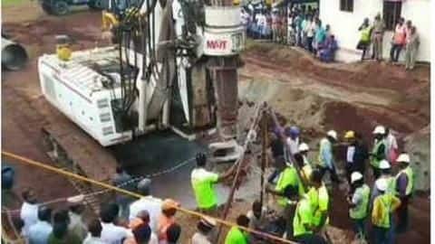 Efforts on to rescue 2-year-old Sujith Wilson stuck in borewell Efforts on to rescue 2-year-old Sujith Wilson stuck in borewell