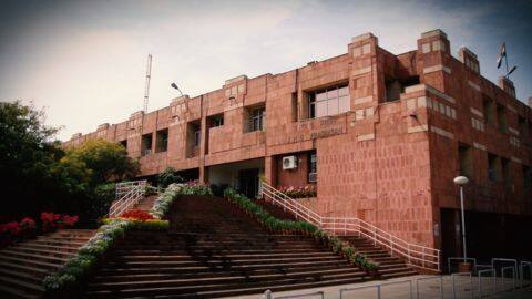 JNU students booked for 'breaking into library, manhandling guards' JNU students booked for 'breaking into library, manhandling guards'