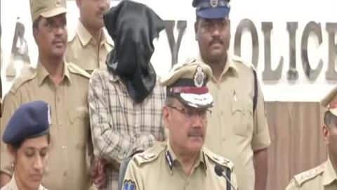 Srinivas 'exploited' ISRO scientist's 'loneliness' for monetary favors: Police Srinivas 'exploited' ISRO scientist's 'loneliness' for monetary favors: Police