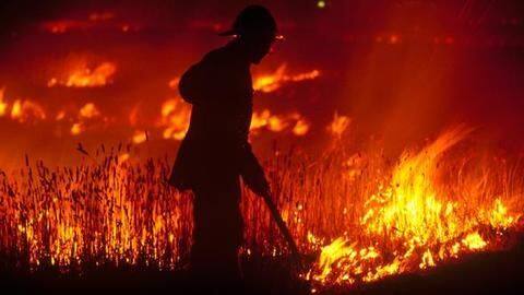 Water resources split between tackling bushfires and drought Water resources split between tackling bushfires and drought