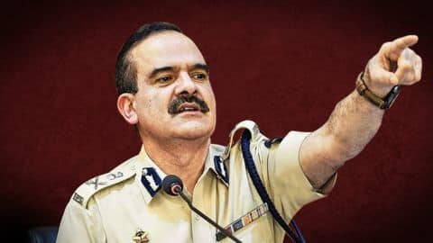 Shiv Sena defends former Mumbai Police chief Param Bir Singh Shiv Sena defends former Mumbai Police chief Param Bir Singh