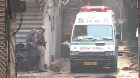 43 dead as massive blaze erupts in Delhi's Anaj Mandi 43 dead as massive blaze erupts in Delhi's Anaj Mandi