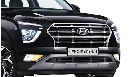 Hyundai CRETA has Trio Beam LED headlamps