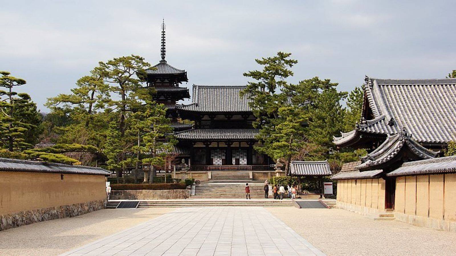 奈良の隠れた五つの寺院