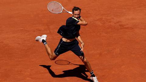 Daniil Medvedev beats Alexander Bublik, claims maiden French Open match-win Daniil Medvedev beats Alexander Bublik, claims maiden French Open match-win