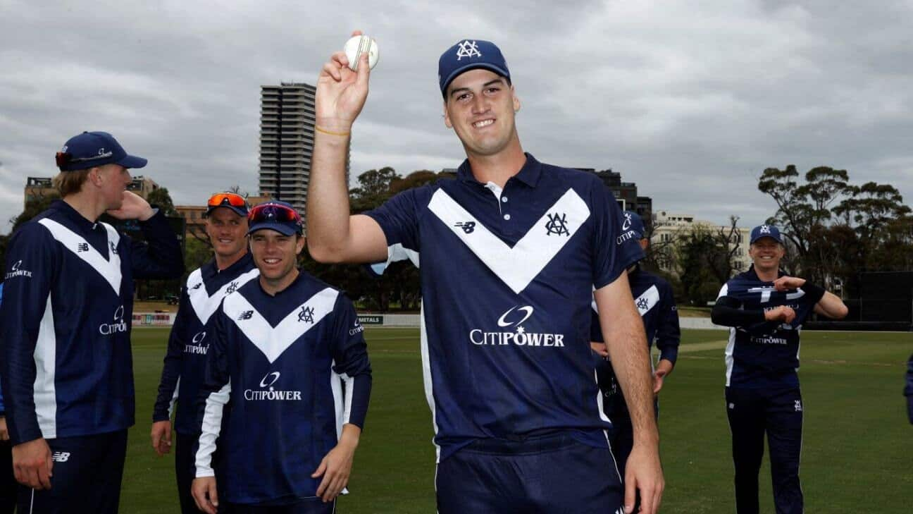 Sam Elliott's record seven-wicket haul powers Victoria to victory