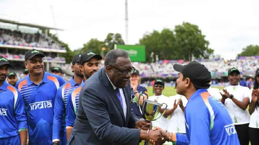 'Terrible!' Clive Lloyd criticizes proposed two-tier Test system