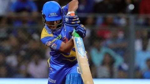 Tendulkar, Lara to feature in Road Safety World Series T20 Tendulkar, Lara to feature in Road Safety World Series T20