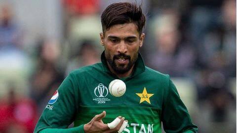 Mohammad Amir receives warning for applying saliva on ball Mohammad Amir receives warning for applying saliva on ball