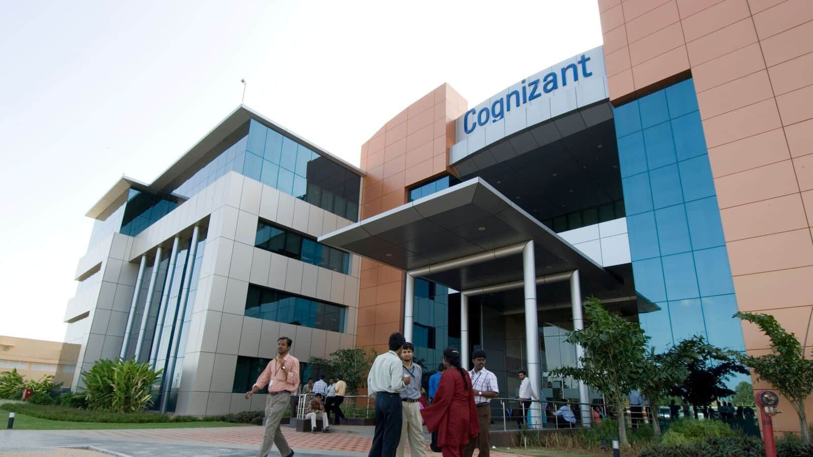 Cognizant issues termination threat to employees defying return-to-office directive