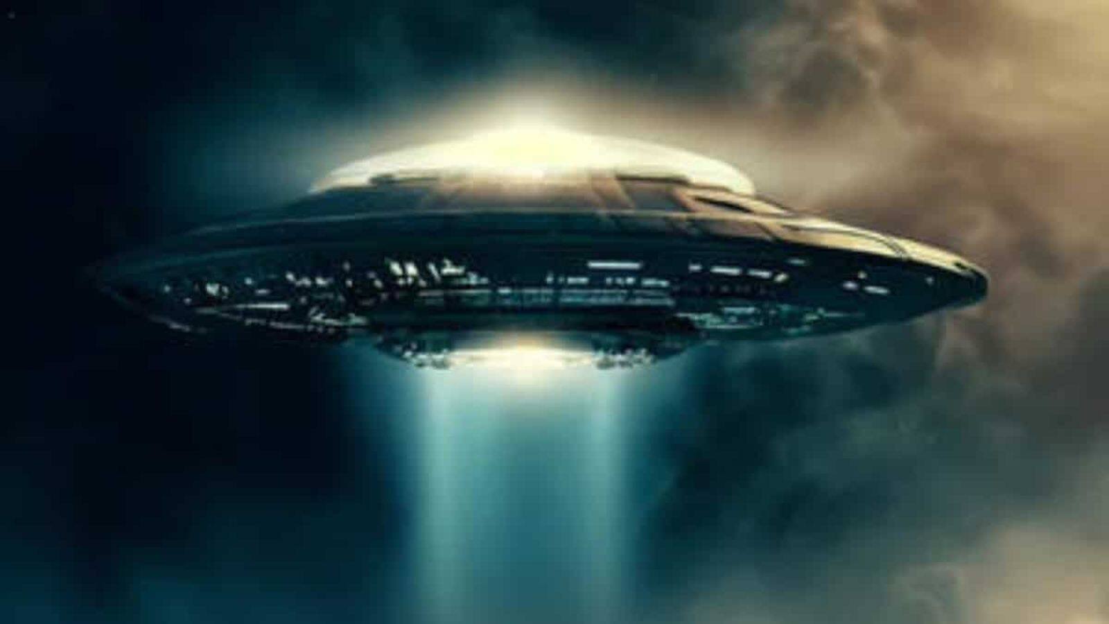 Japan's lawmakers form cross-party group to investigate UFO phenomena