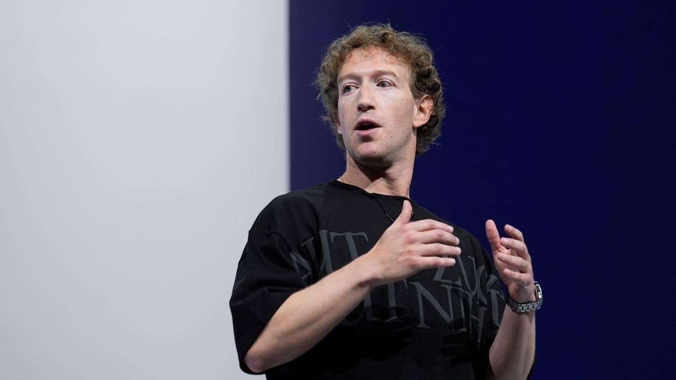 'Apple hasn't invented anything great in a while': Mark Zuckerberg