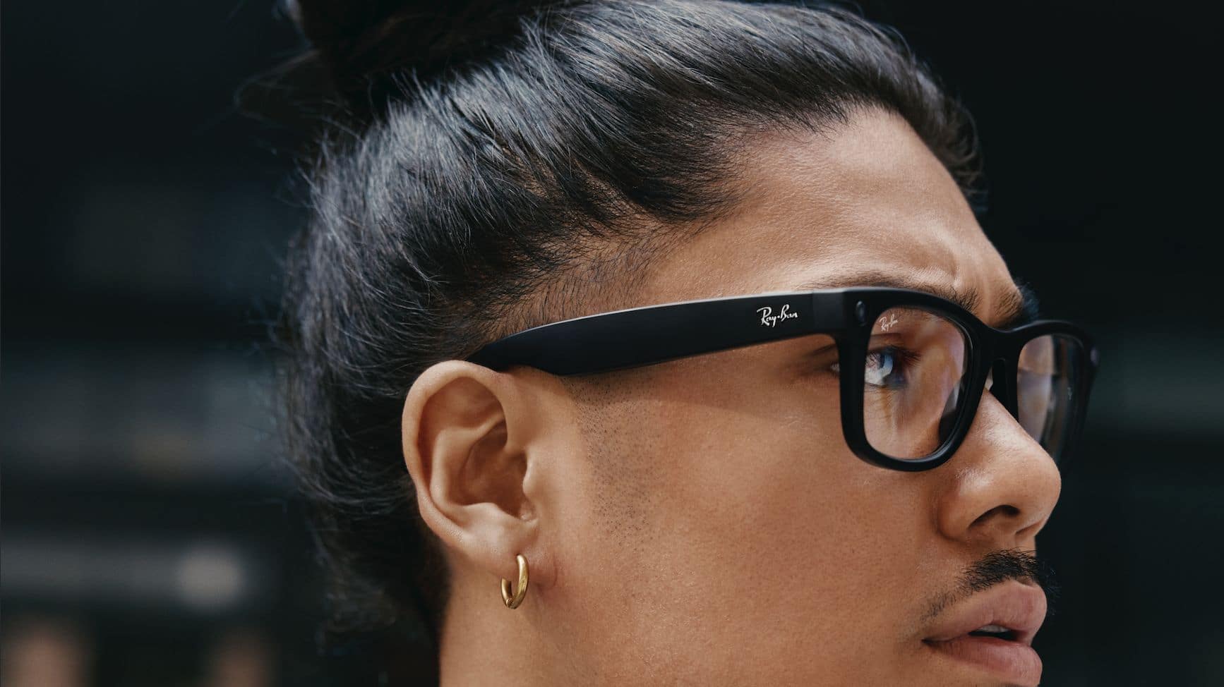 Meta's Ray-Ban glasses get real-time AI video processing, language translation