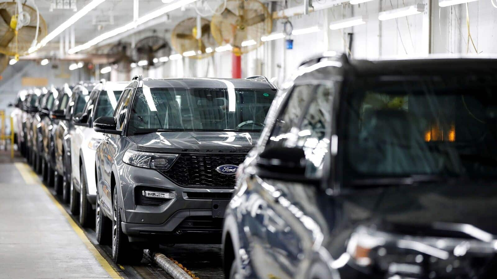 US: Ford recalls 85,000 SUVs over engine fire risk