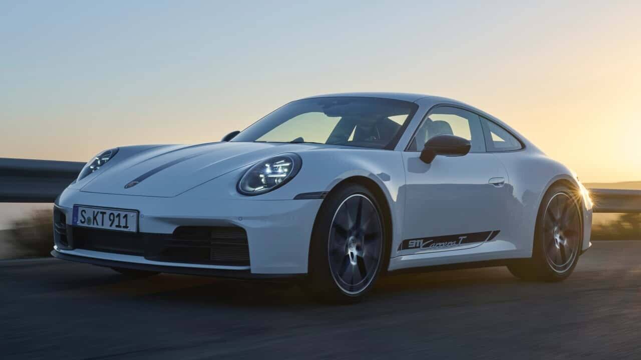 Porsche 911 Carrera T arrives with manual transmission, convertible variant