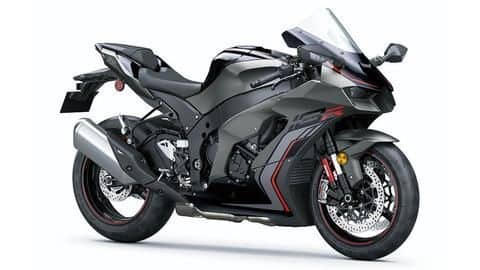 2022 Kawasaki Ninja ZX-10R, with new color option, breaks cover 2022 Kawasaki Ninja ZX-10R, with new color option, breaks cover