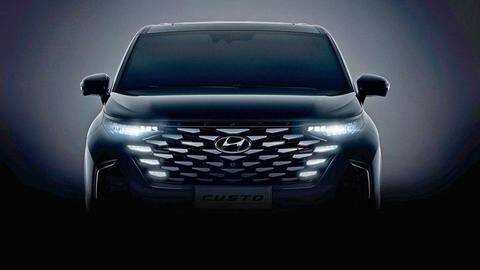 2022 Hyundai Custo minivan previewed in teaser images 2022 Hyundai Custo minivan previewed in teaser images