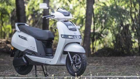 TVS iQube e-scooter to be available across 1,000 Indian dealerships TVS iQube e-scooter to be available across 1,000 Indian dealerships