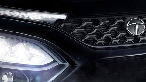 Tata Safari Dark Edition to be launched on January 17 Tata Safari Dark Edition to be launched on January 17